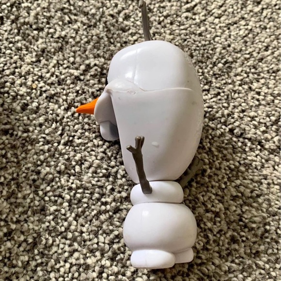 Funko Olaf Figure - Picture 2 of 5